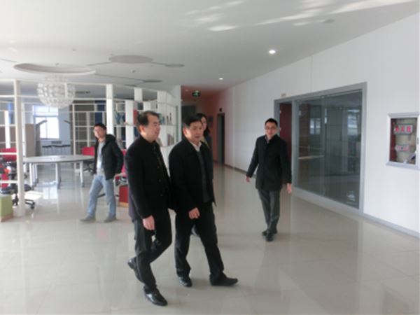 江苏省科协领导来BANDAO半岛体育(中国区)官方网站药业开展专题调研